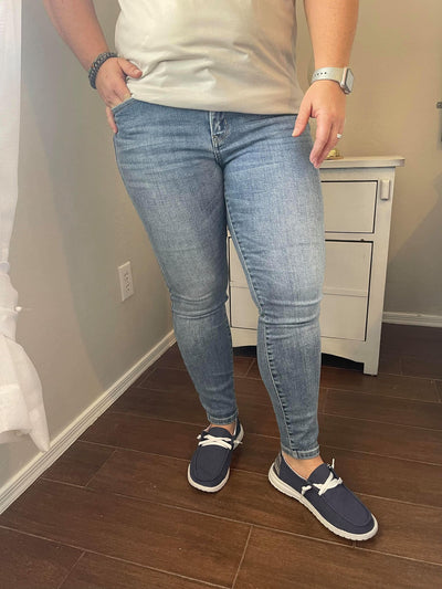 Judy Blue Mid Rise Cropped Skinnies