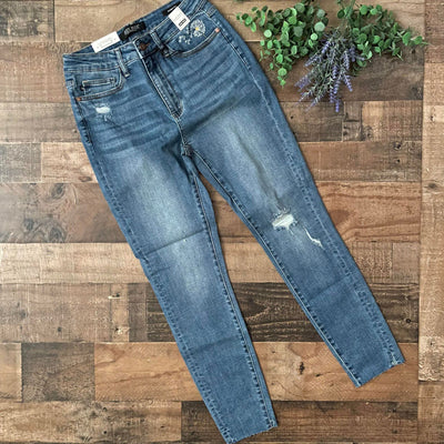 Judy Blue High Waisted Dandelion Embroidery Skinny Jeans